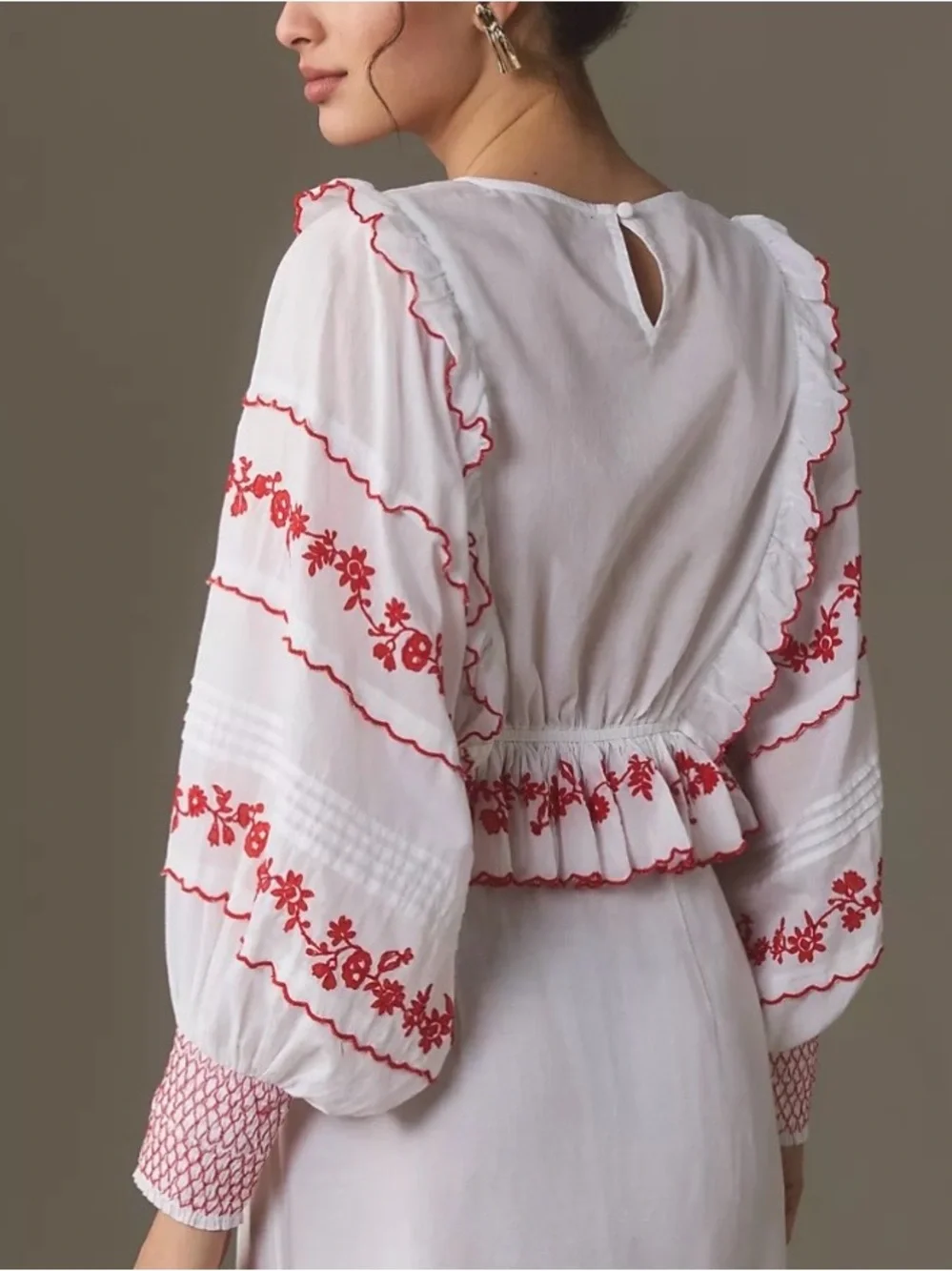 Farm Rio White Peasant with Red Floral Embroidery Long Sleeve Blouse Sz small - Picture 2 of 12